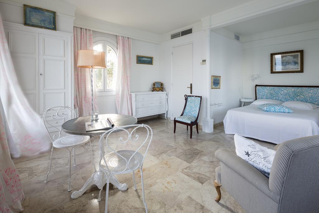 בנדול Hotel Delos - Ile De Bendor מראה חיצוני תמונה
